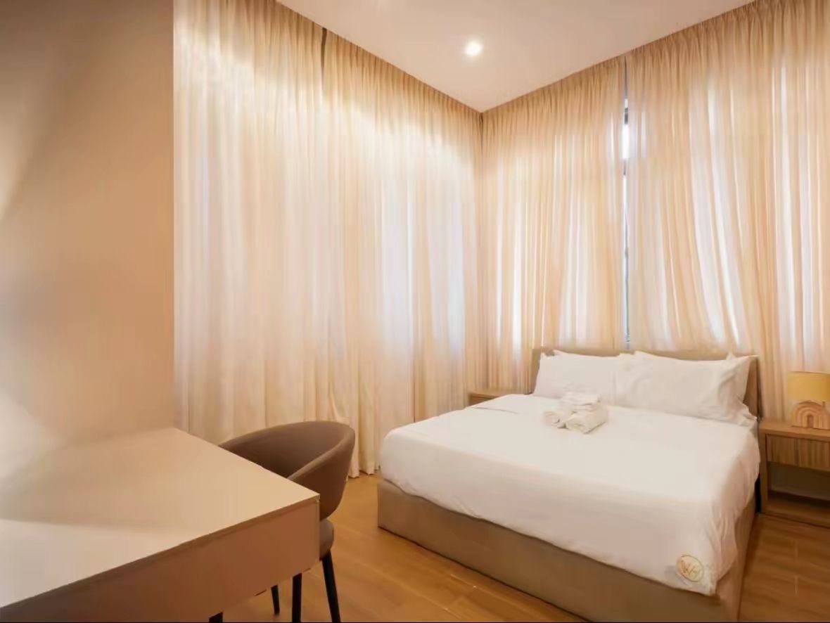 The Curator’s Suite | Art-Inspired Luxury Oniru, Lekki — photo 4
