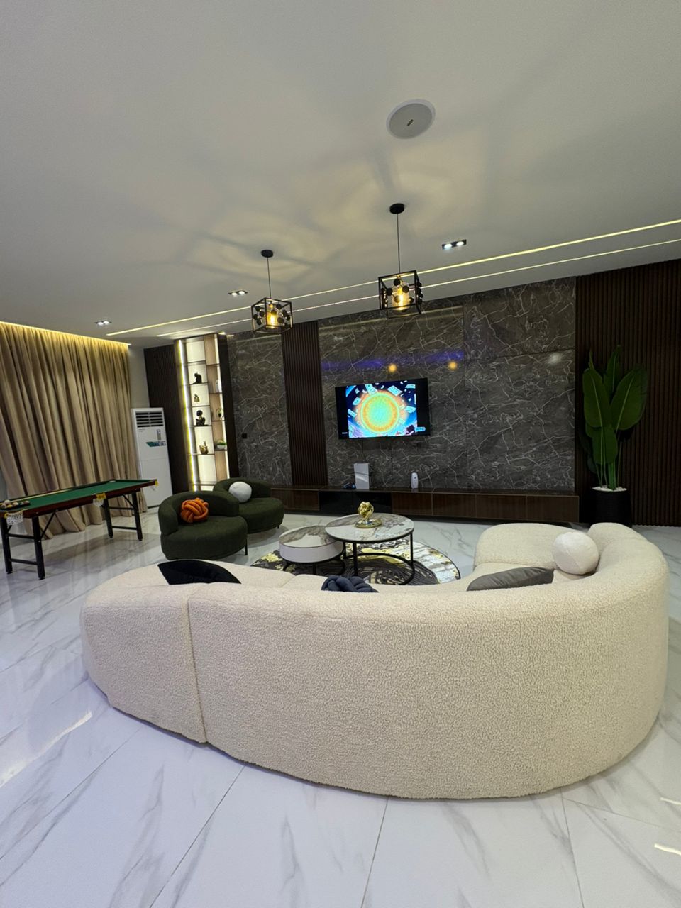Sophisticated 2 Bedroom, Lekki Phase 1 — photo 2