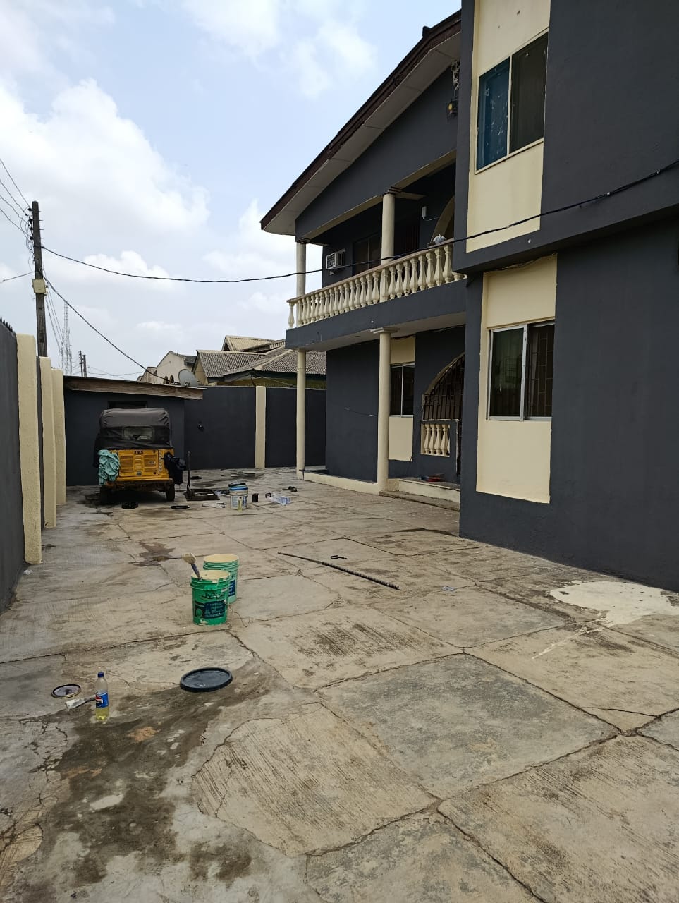 Solid Built 6 Block of Flats For Sale — photo 3