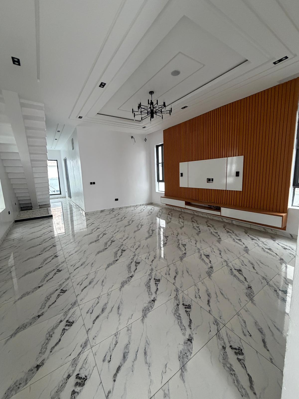 5 bedroom fully detached duplex with swimming pool — photo 3