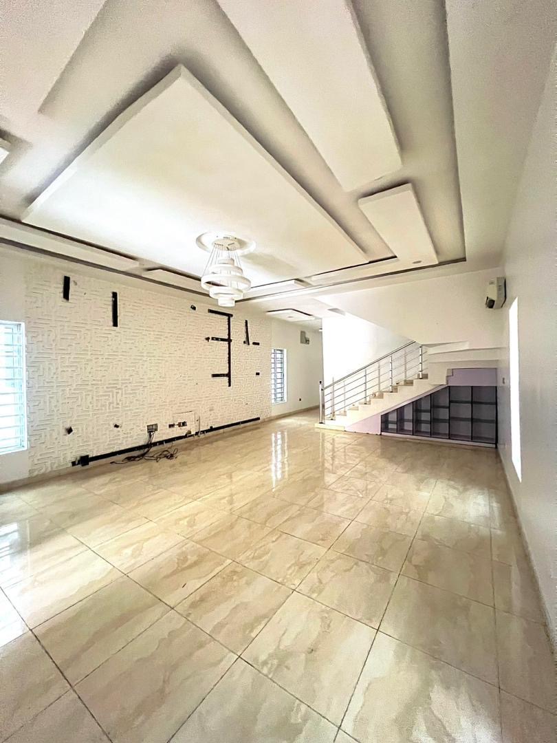 5 bedroom fully detached house +bq — photo 4