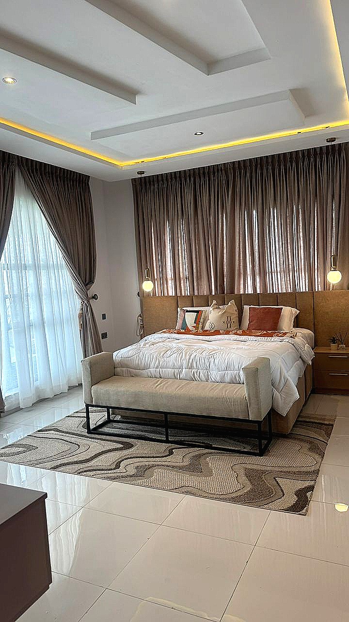 Chrome Height Penthouse, Lekki Phase 1 | Sea View — photo 7