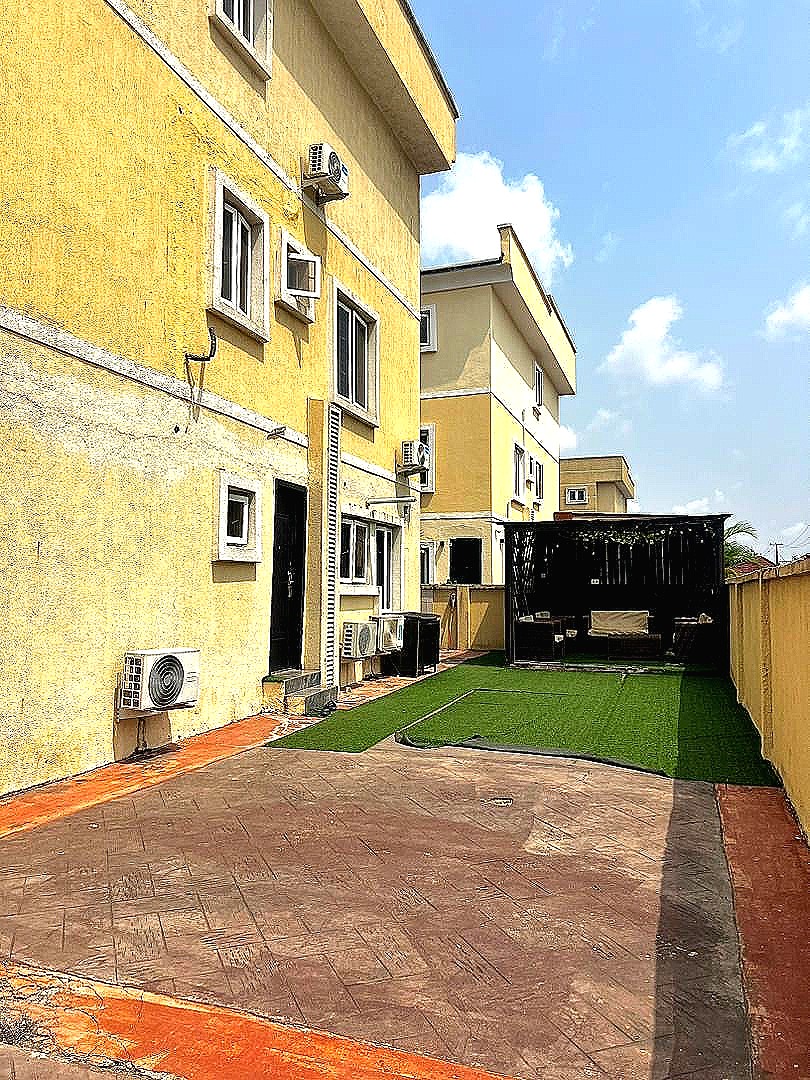 6 bedroom fully detached house with bq — photo 4