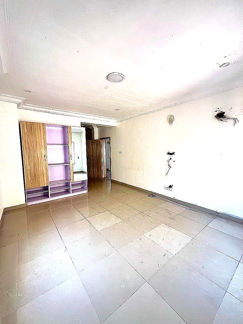 6 bedroom fully detached house with bq — photo 6
