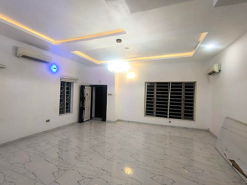 4 bedroom semi detached + bq — photo 2
