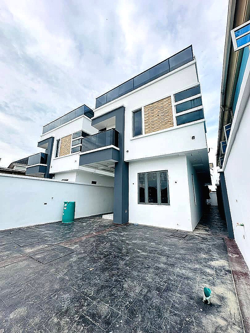 Luxurious 4Bedroom Fully Detached Duplex For Sale. — photo 2