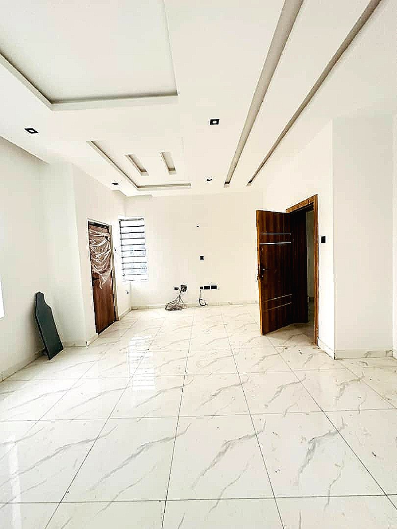 Luxurious 4Bedroom Fully Detached Duplex For Sale. — photo 4