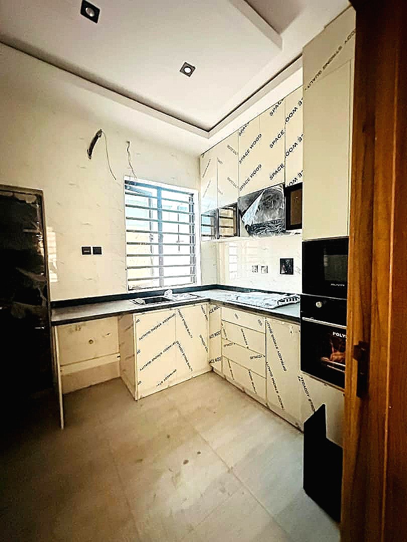 Luxurious 4Bedroom Fully Detached Duplex For Sale. — photo 5