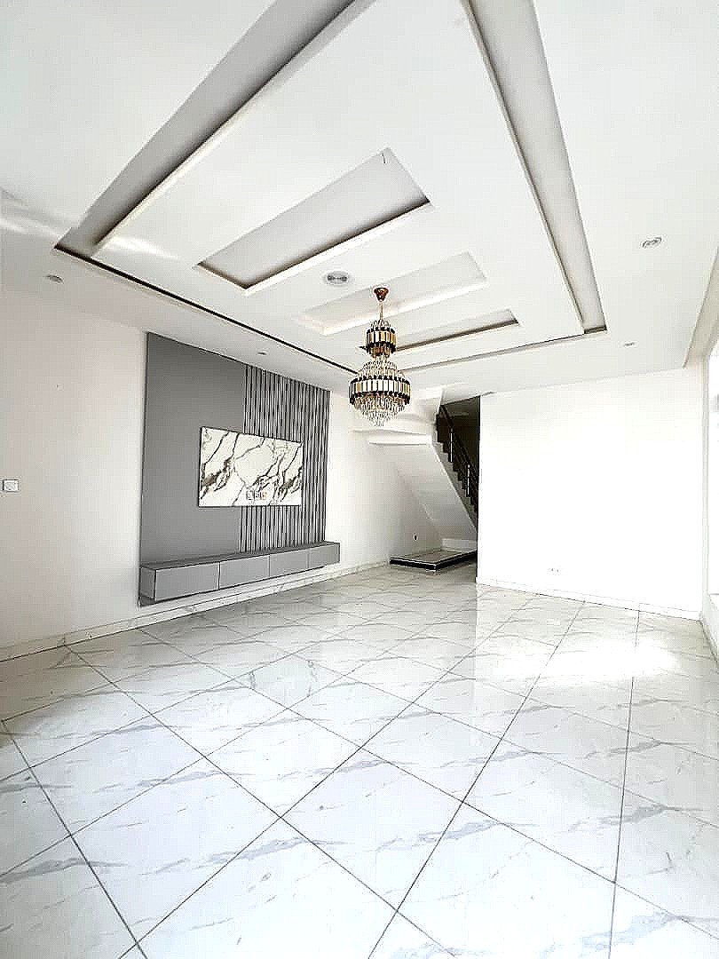 Well Finished 4Bedroom Semi Detached Duplex For Sale — photo 2