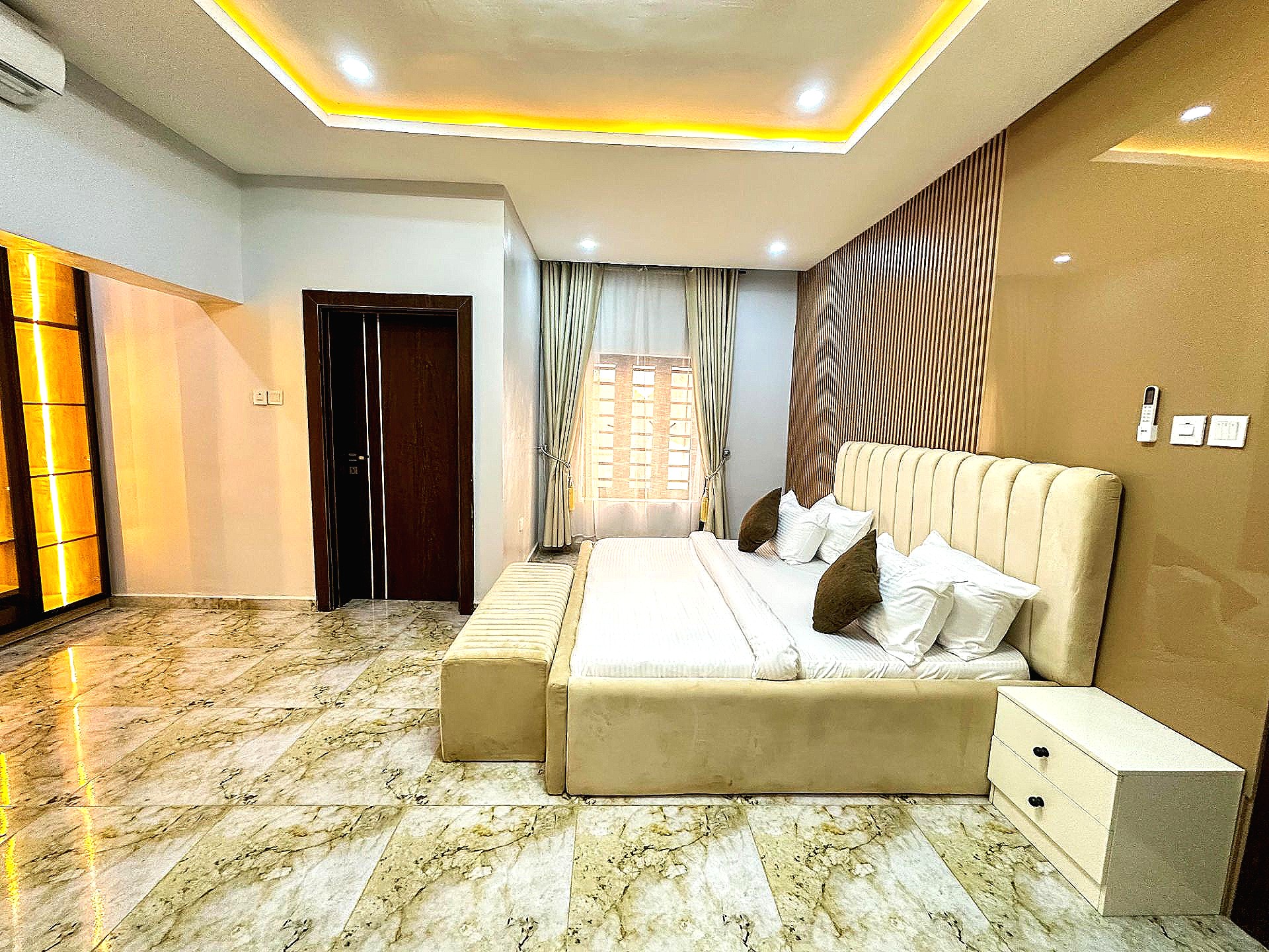 Luxury Guzape 1 Bedroom | High-Speed Wi-Fi & 24/7 Power — photo 1