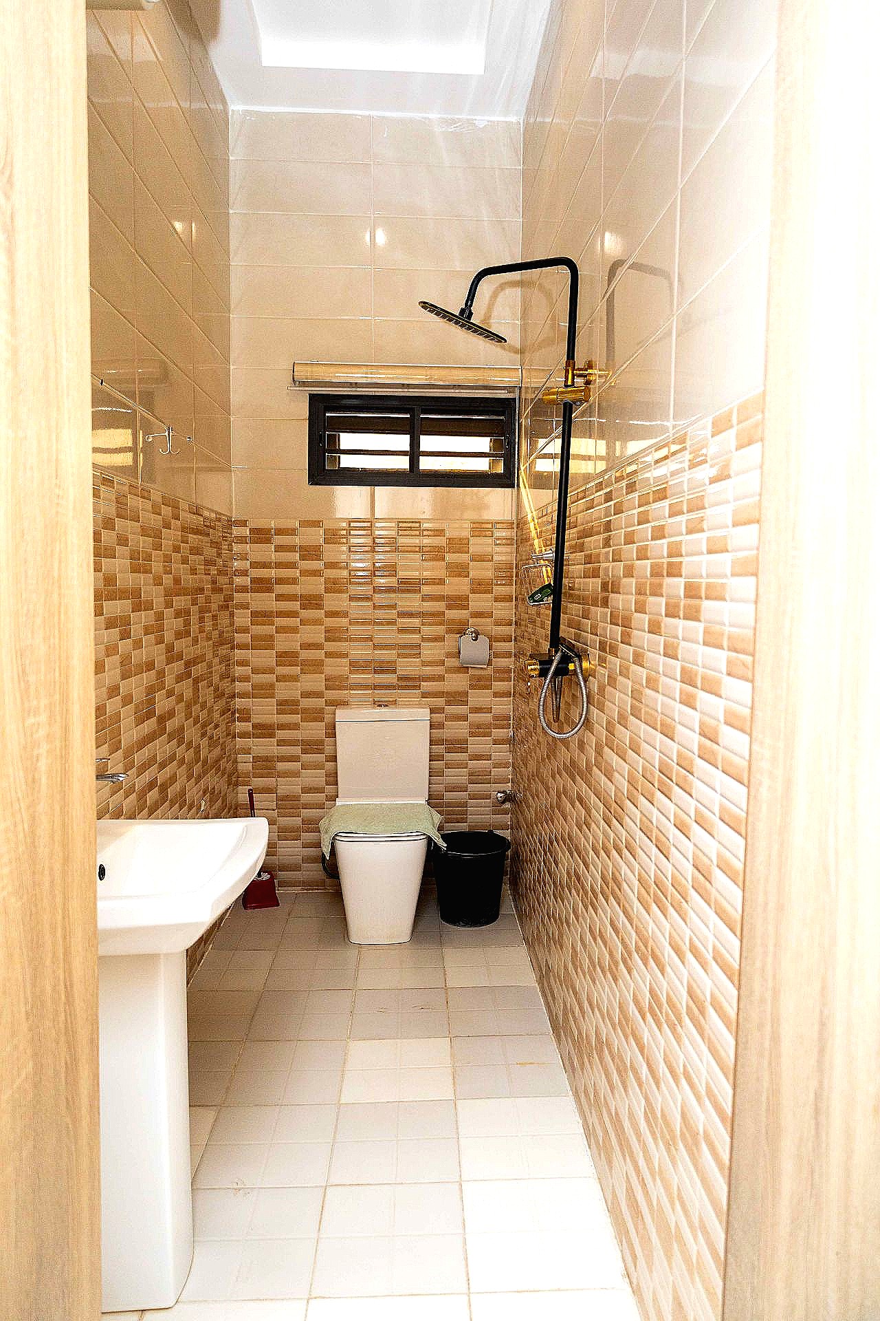 Premium Executive Room Asokoro with Workspace — photo 6