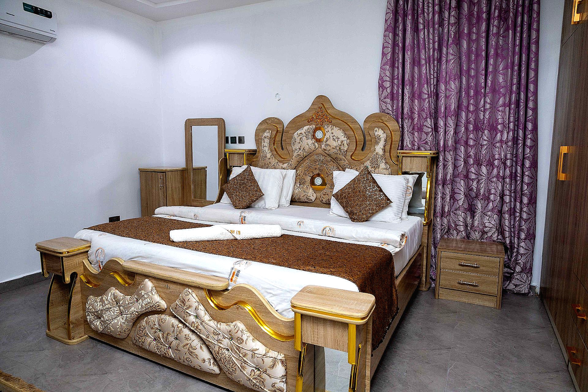 Luxury Executive Studio Room | Asokoro — photo 1
