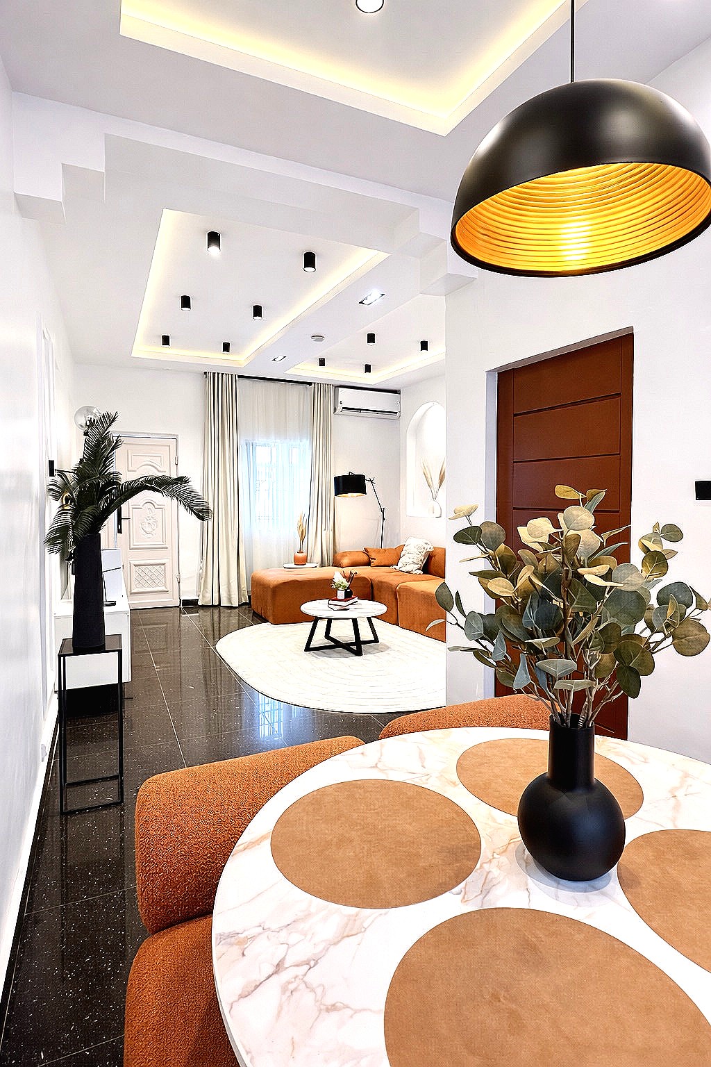 Escape to Soft Life | Luxury 3bedroom, Ago Palace — photo 4