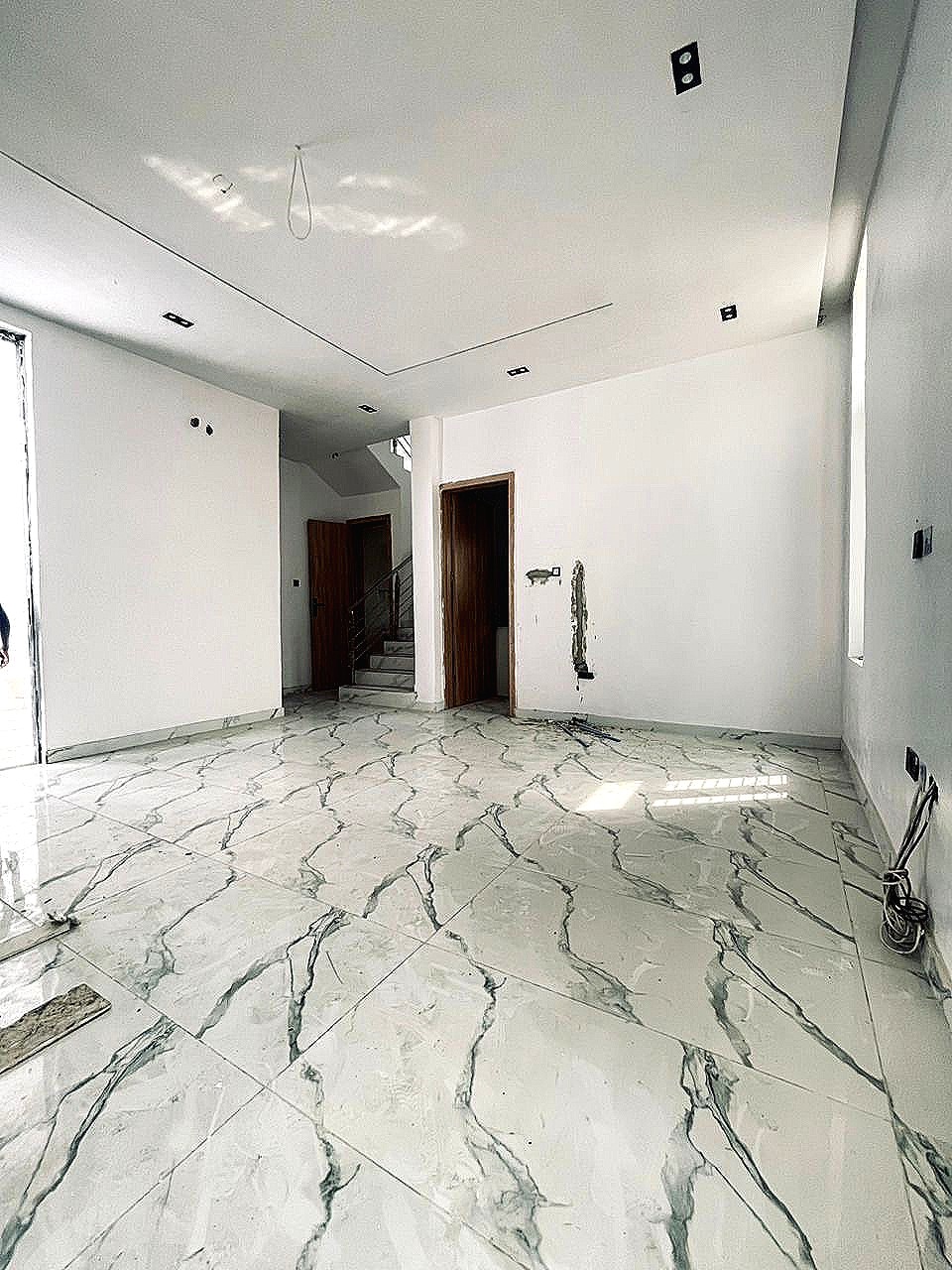 Spacious 4-Bedroom Luxury Duplex, General Paint Ajah — photo 6