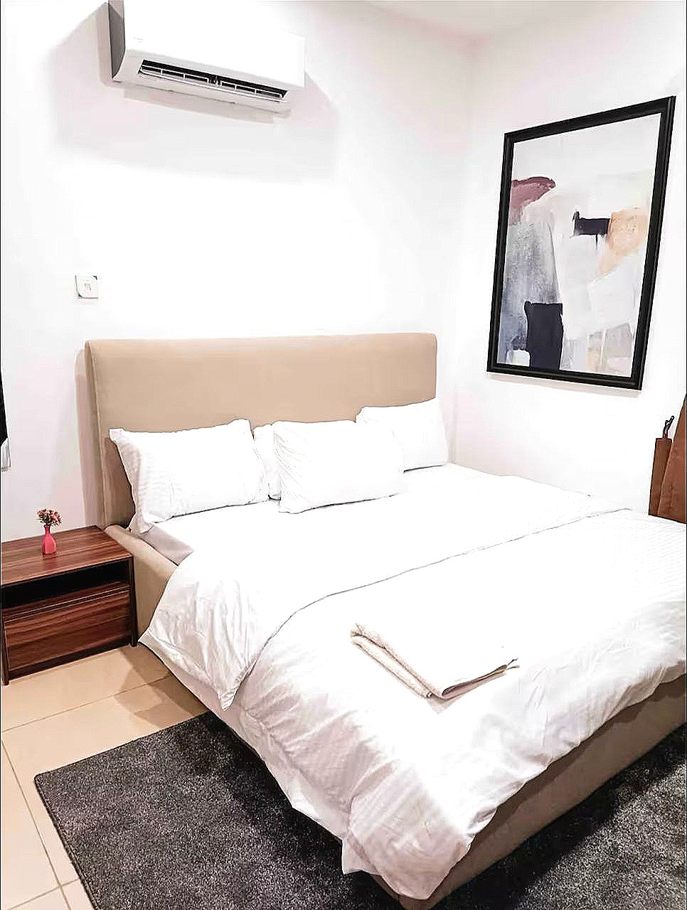 The Dufferin Apartment- Luxury 3-bedroom in Ikoyi — photo 3