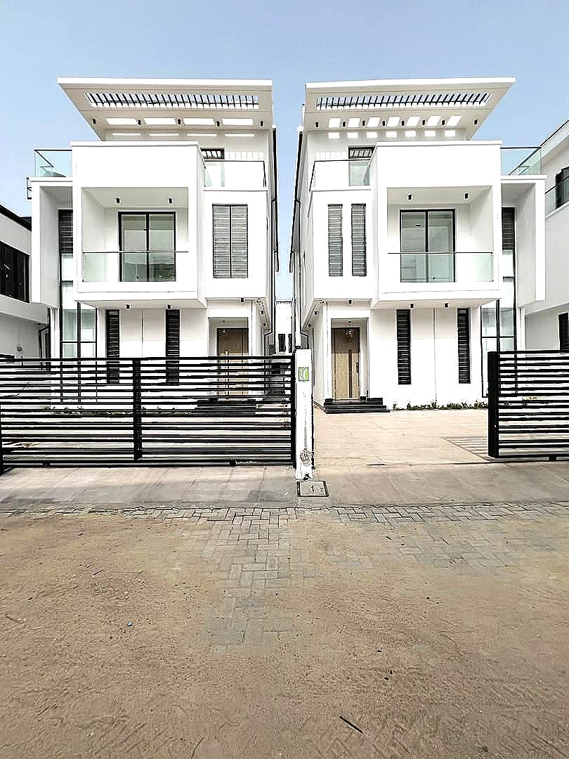 Well Finished 5Bedroom Fully Detached Duplex For Sale. — photo 1