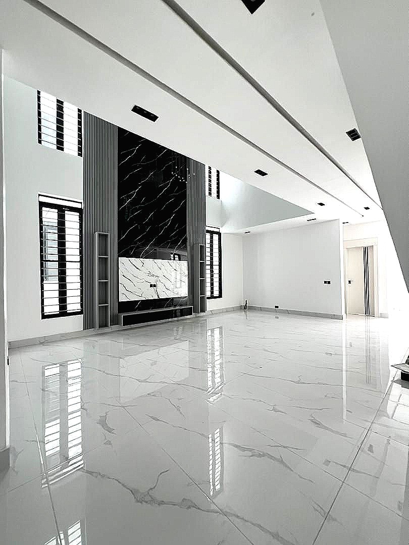 Well Finished 5Bedroom Fully Detached Duplex For Sale. — photo 2