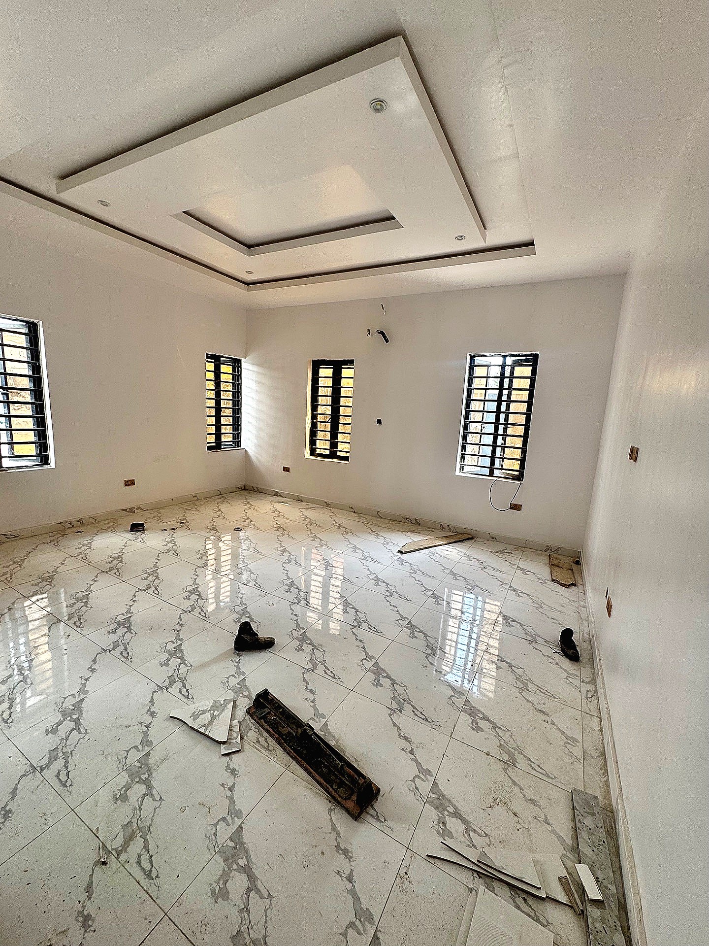 Luxury 4bedroom Apartment with BQ in Lekki Phase 1 — photo 3