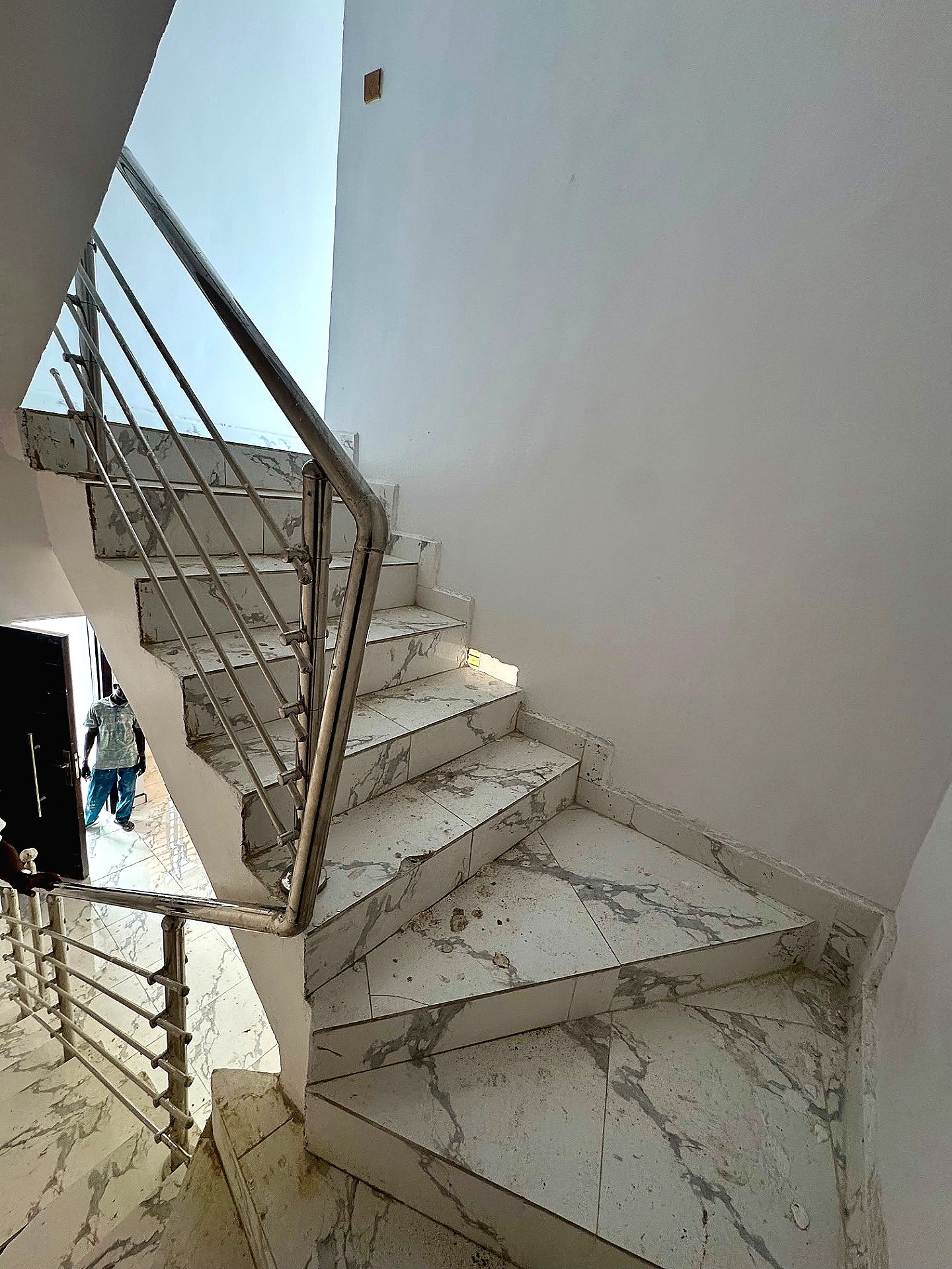 Luxury 4bedroom Apartment with BQ in Lekki Phase 1 — photo 6