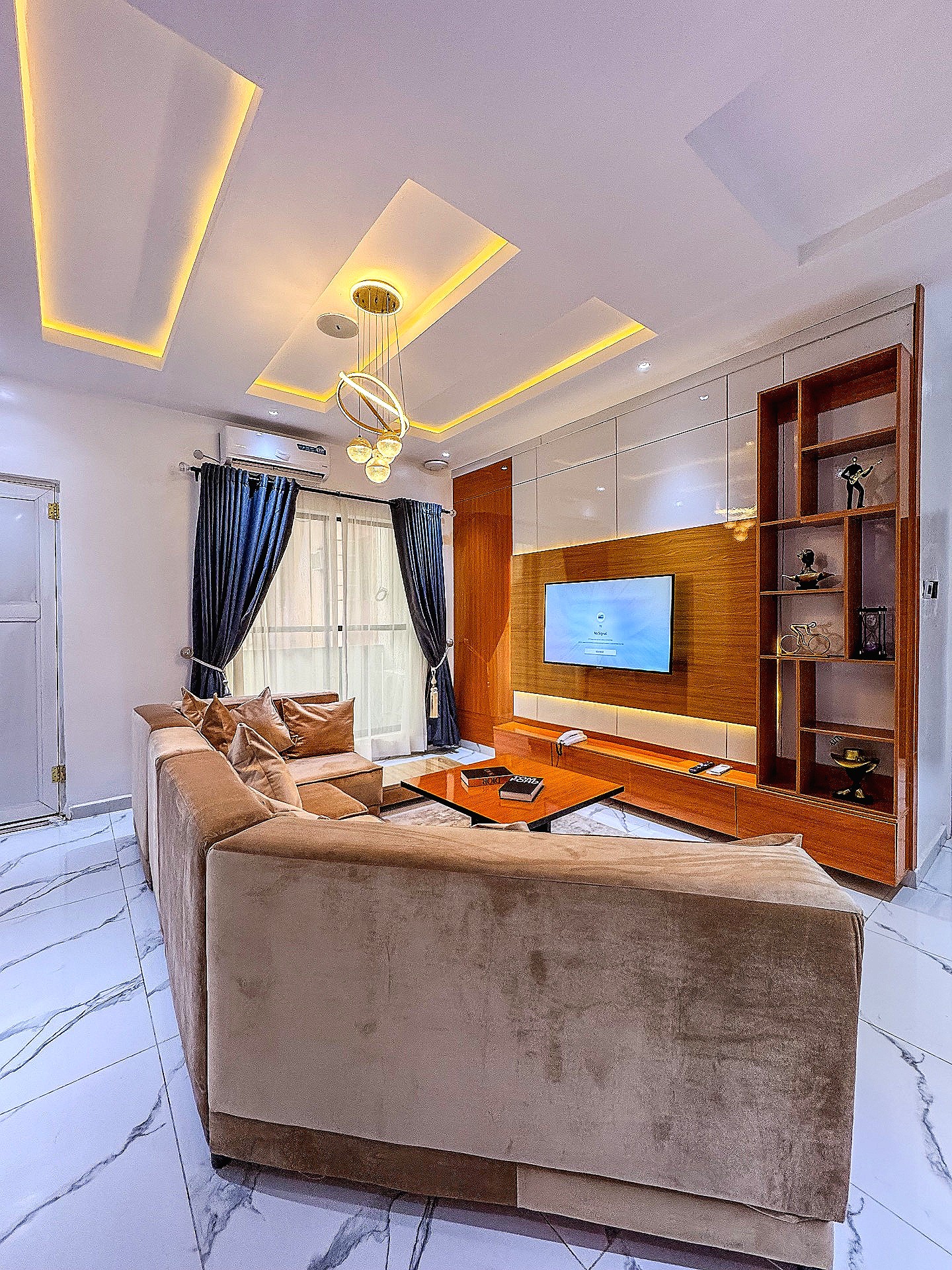 Brand New Luxury 2 bedroom Apartment, Ijesha Surulere — photo 3