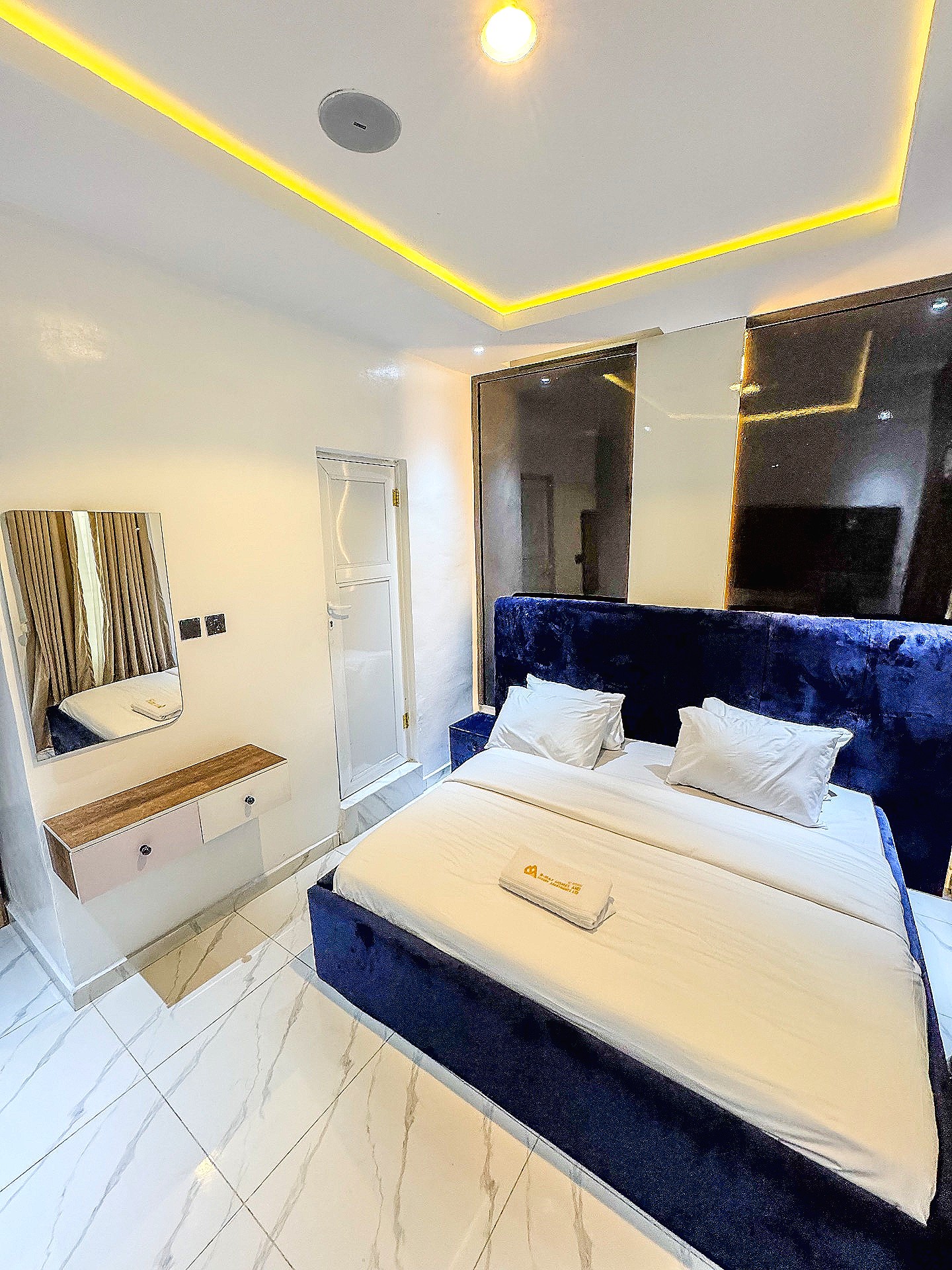 Brand New Luxury 2 bedroom Apartment, Ijesha Surulere — photo 5