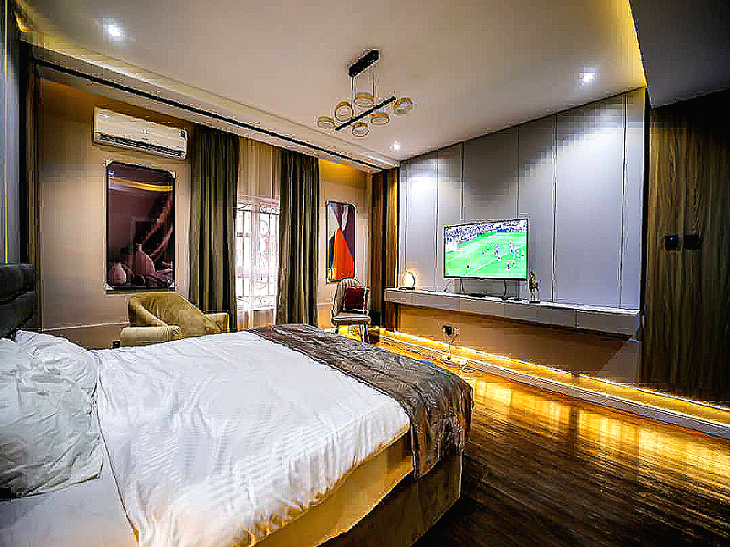 Flint's 3 Bedroom Den in Chevron Estate, Lekki — photo 6