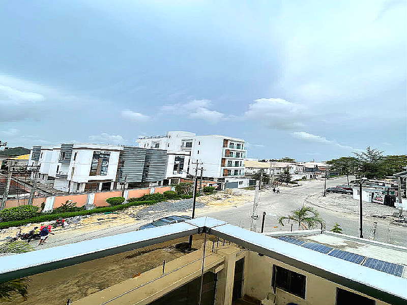 Luxury Four Bedroom Escape in Lekki Phase 1 — photo 3