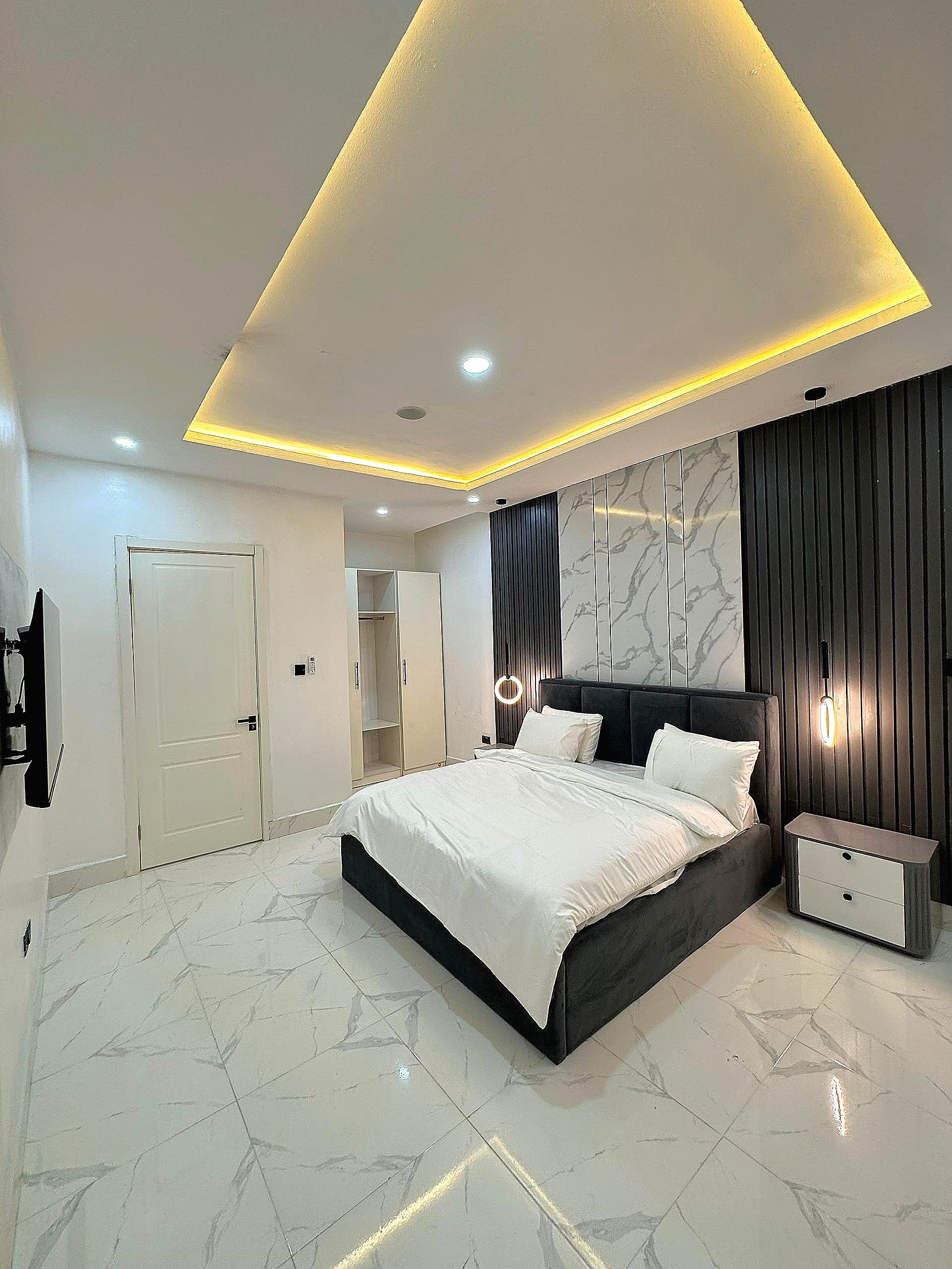 Six Bedroom Luxury Stay in Lekki Phase 1 — photo 3