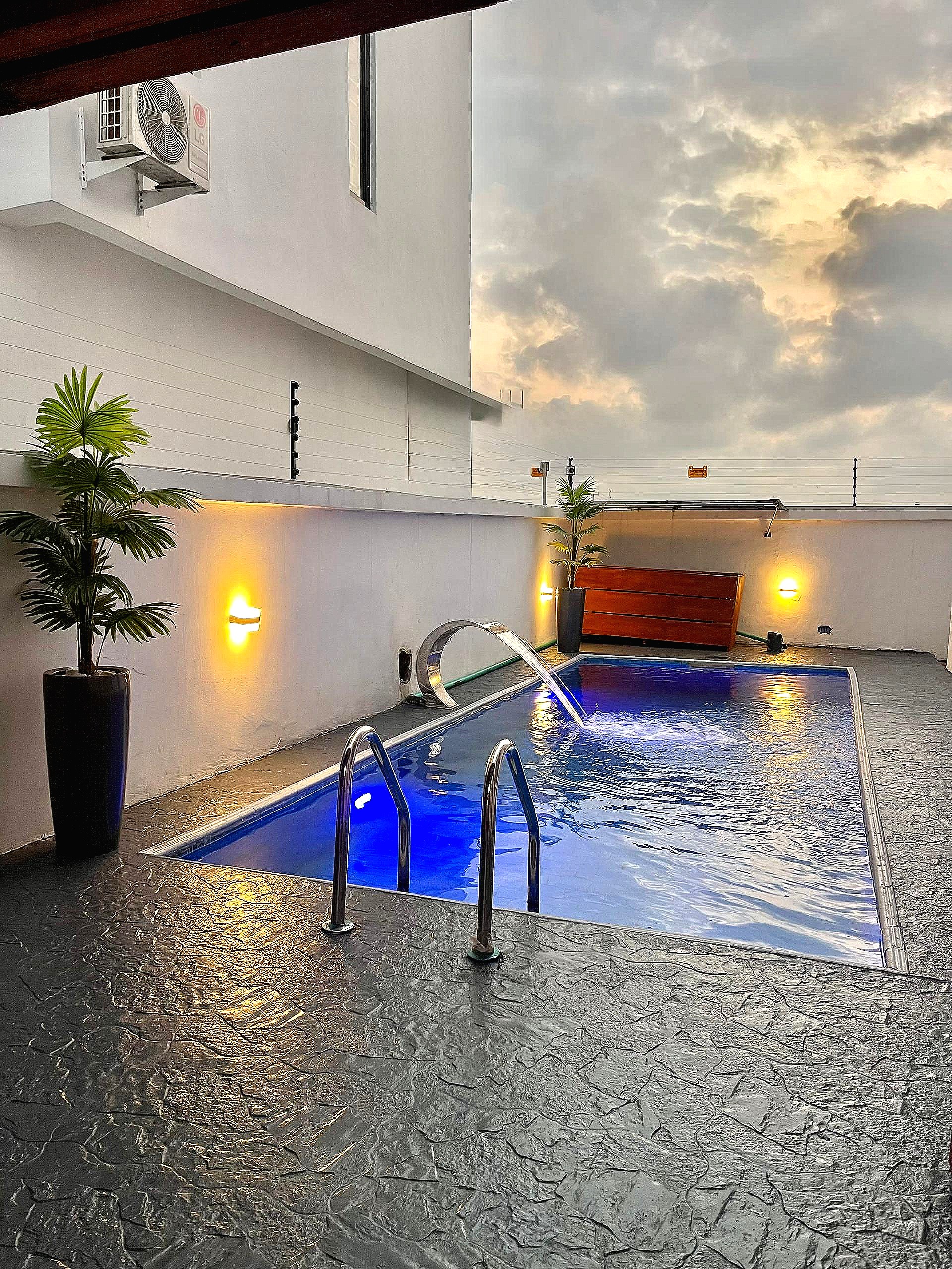 Six Bedroom Luxury Stay in Lekki Phase 1 — photo 8