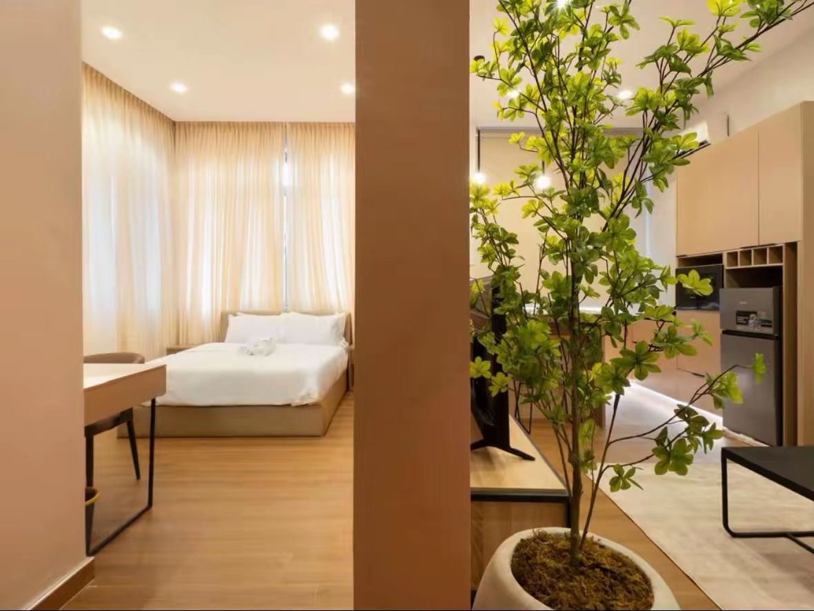 The Curator’s Suite | Art-Inspired Luxury Oniru, Lekki — photo 3