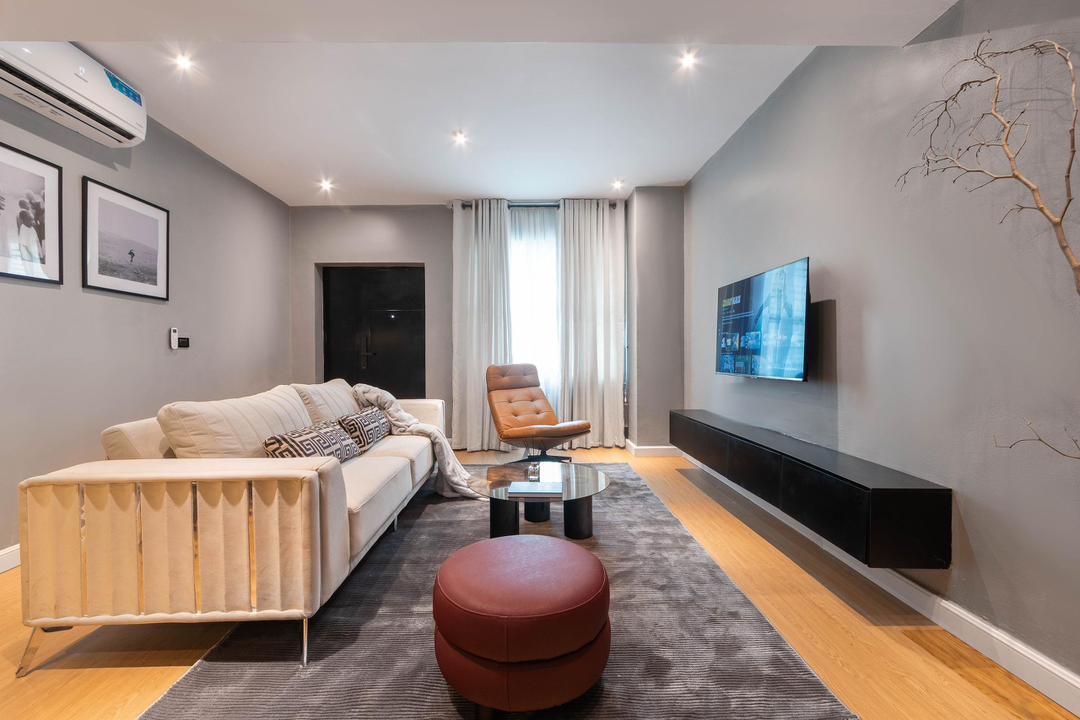 Lekki Phase 1: Cozy 2-Bedroom Off Admiralty Way — photo 3