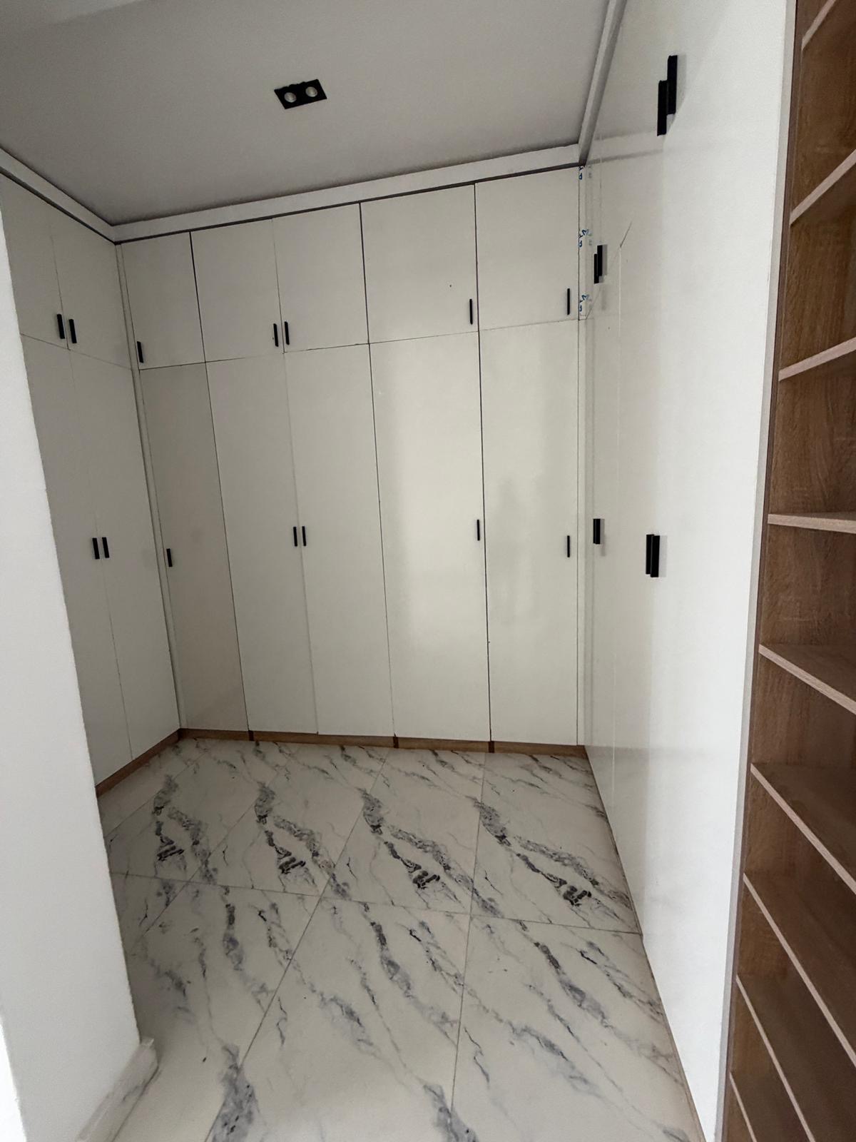 5 bedroom fully detached duplex with swimming pool — photo 6