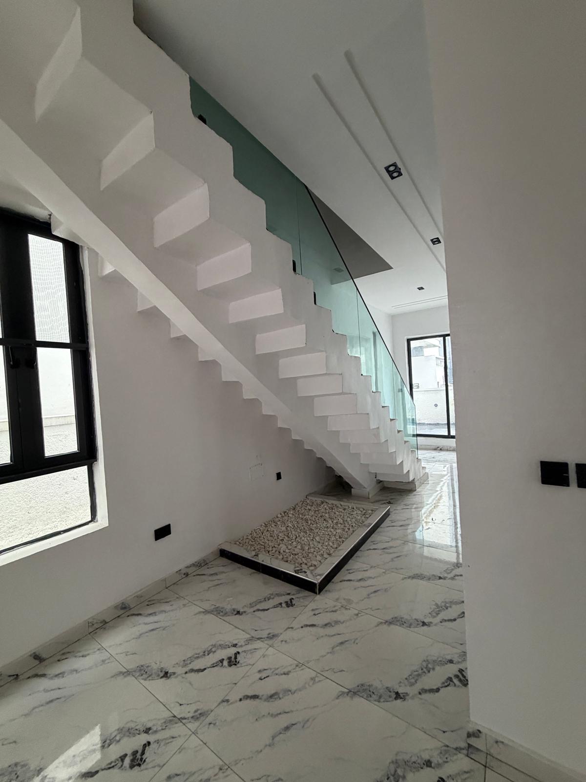 5 bedroom fully detached duplex with swimming pool — photo 5